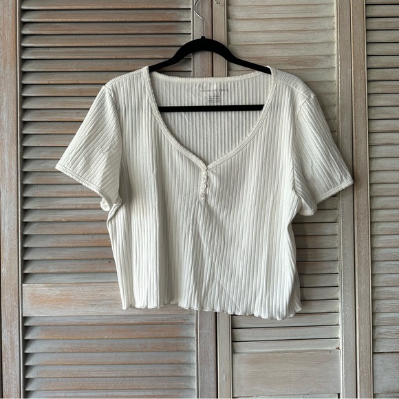 American Eagle Outfitters Tops - American Eagle ribbed crop top